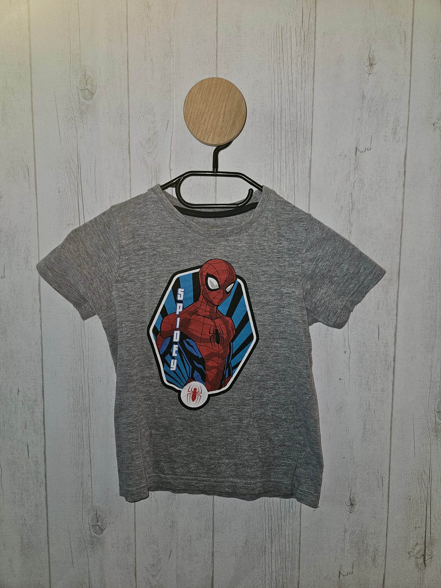 Tee-shirt taille 6 ans