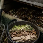 Ce qu'il ne faut pas mettre dans le compost : épluchures et carton bien aérés, pas d’odeurs ni rats