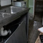 Odeur maison introuvable : buanderie, diagnostic, cause et pièce