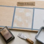 Peindre du contreplaqué : chants, primaire et prévention du gondolement